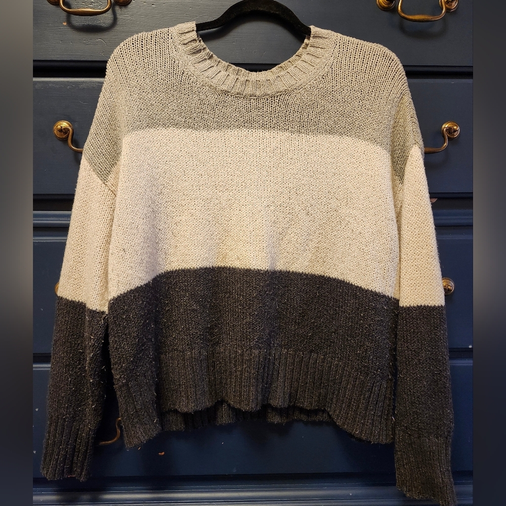 Color Block Sweater in Gray and Cream